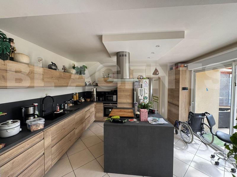 Corps de ferme - 247 m² - 12 pièces