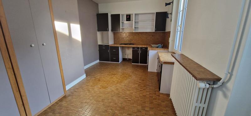 Maison - 340 m² - 6 pièces