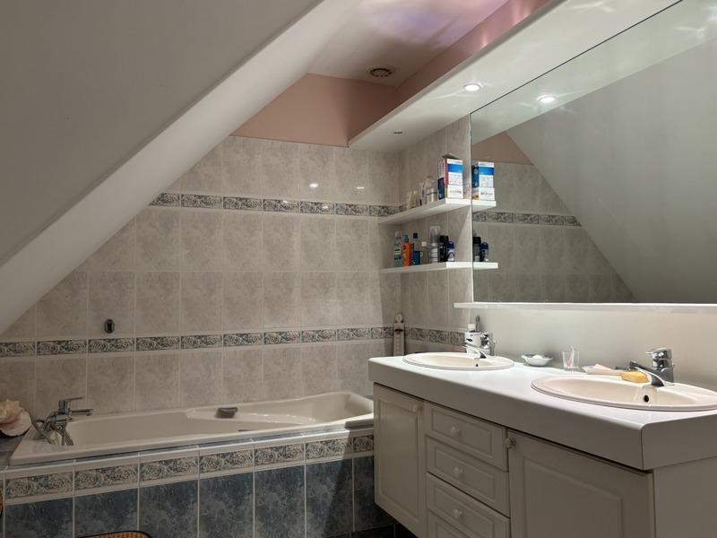 Maison - 162 m² - 5 pièces