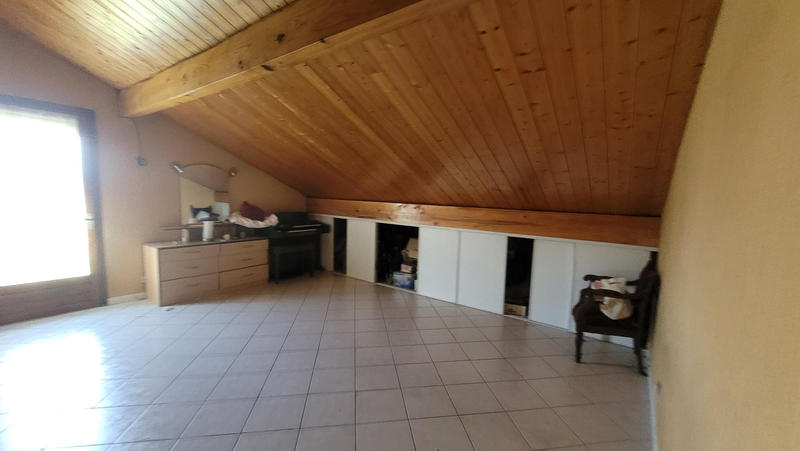 Propriété - 226 m² - 7 pièces
