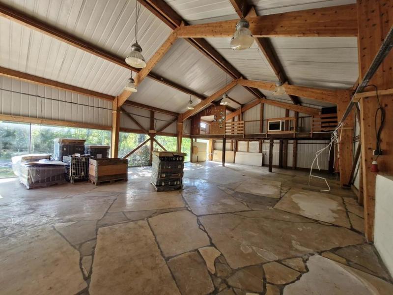 Immeuble - 180 m² - 9 pièces