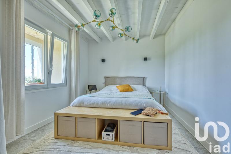 Maison - 390 m² - 11 pièces