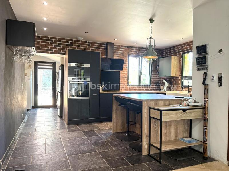 Maison traditionnelle - 93 m² - 3 pièces