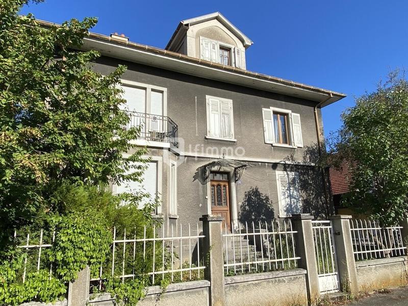 Corps de ferme - 181 m² - 8 pièces