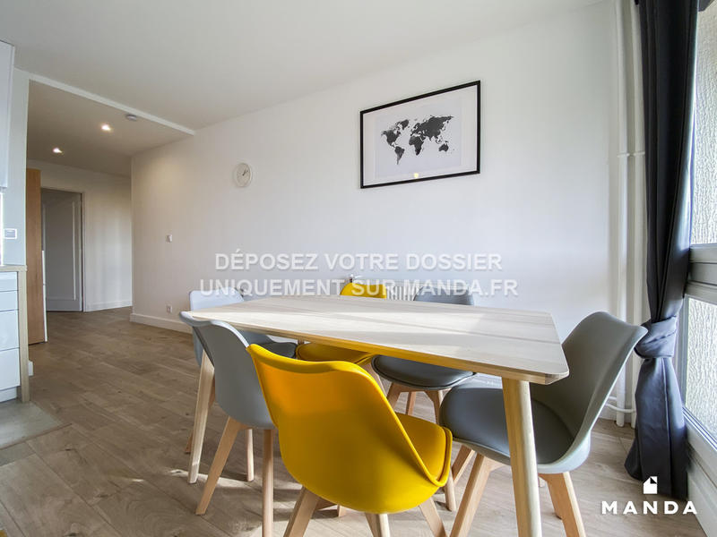 Chambre - 11 m² - 5 pièces