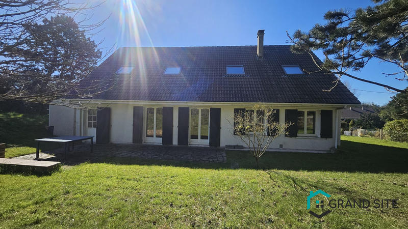 Maison - 158 m² - 9 pièces