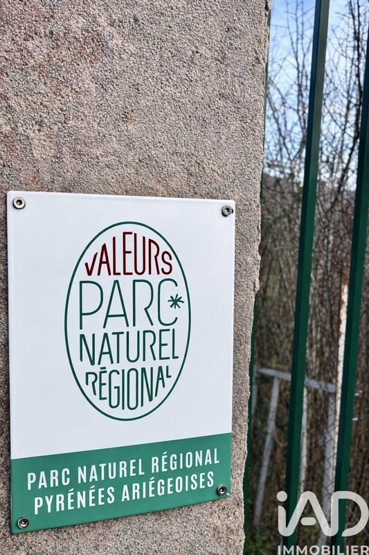 Maison - 236 m² - 7 pièces