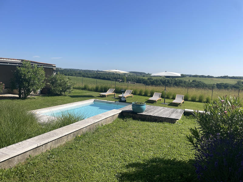 Maison - 355 m² - 4 pièces