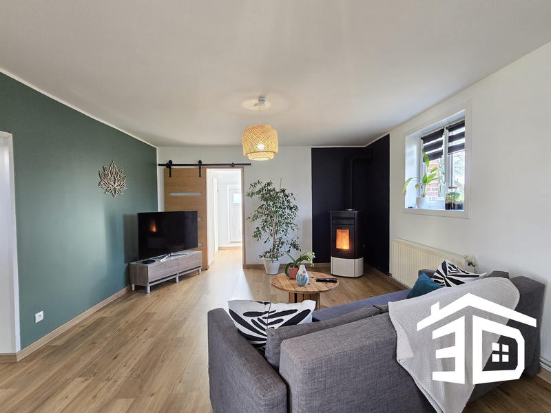 Maison - 180 m² - 8 pièces