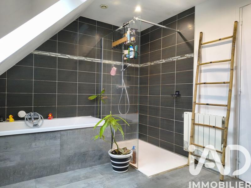 Maison - 125 m² - 5 pièces