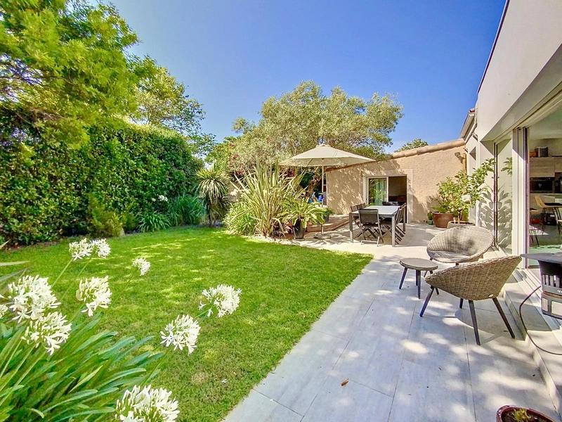 Villa - 180 m² - 5 pièces