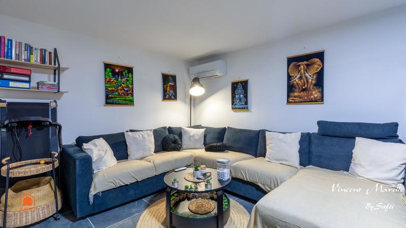 Maison - 248 m² - 10 pièces