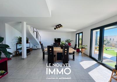 Maison contemporaine - 100 m² - 4 pièces