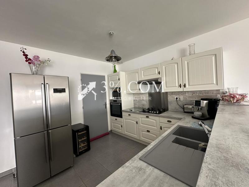 Maison - 93 m² - 4 pièces