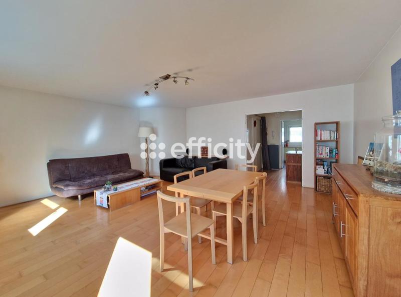 Appartement - 81 m² - 3 pièces