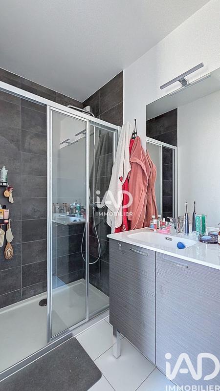 Appartement - 100 m² - 5 pièces