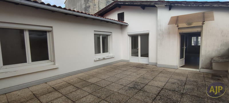 Immeuble - 4 pièces