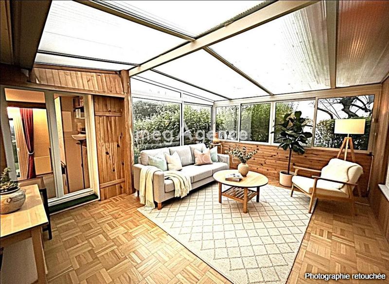 Maison traditionnelle - 179 m² - 6 pièces