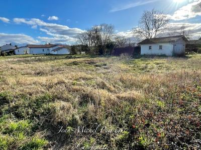 Terrain constructible - 871 m²