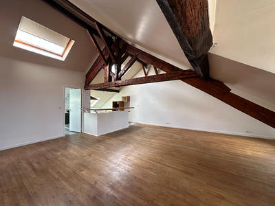 Appartement - 97 m² - 5 pièces