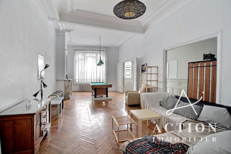 Maison - 289 m² - 8 pièces