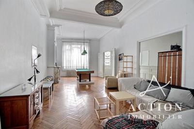 Maison - 289 m² - 8 pièces