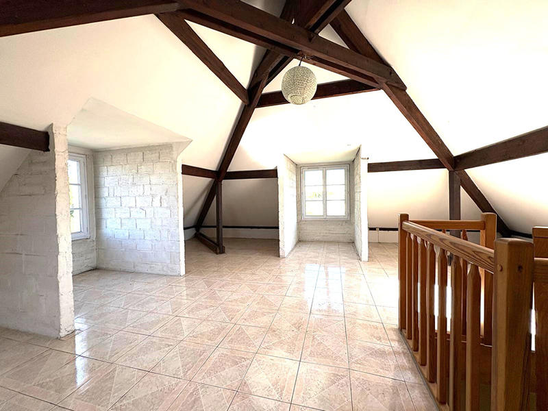 Maison - 190 m² - 7 pièces