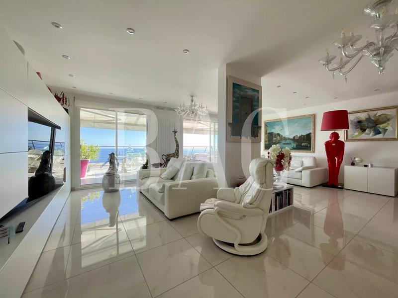 Appartement - 210 m² - 5 pièces