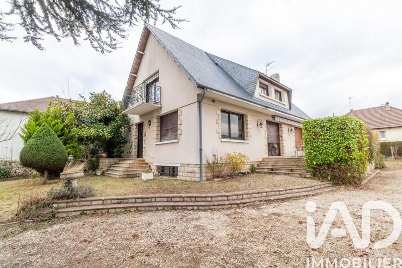 Maison - 162 m² - 6 pièces