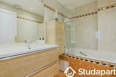 Appartement - 65 m² - 2 pièces