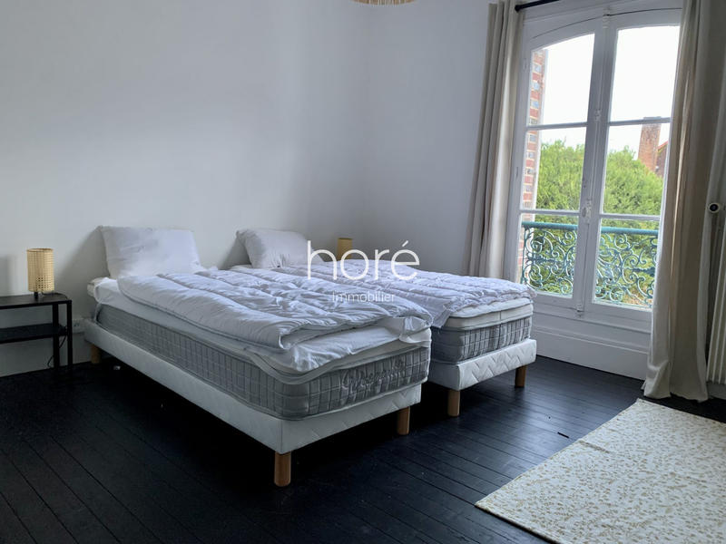 Maison ancienne - 275 m² - 8 pièces