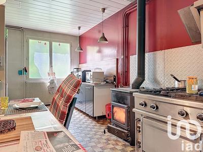 Maison - 232 m² - 7 pièces