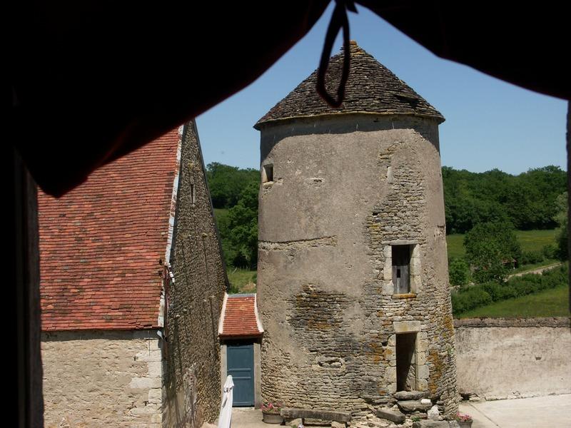 Corps de ferme - 390 m² - 15 pièces