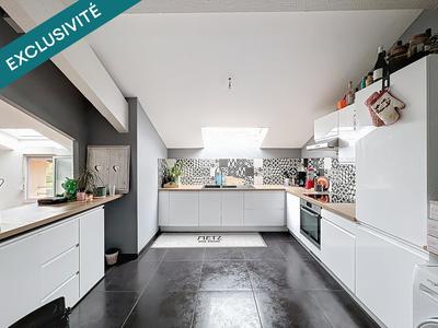 Appartement - 81 m² - 3 pièces