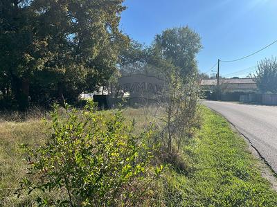 Terrain constructible - 716 m²