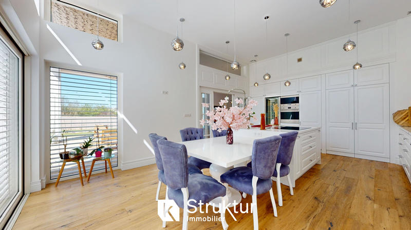 Villa - 290 m² - 7 pièces