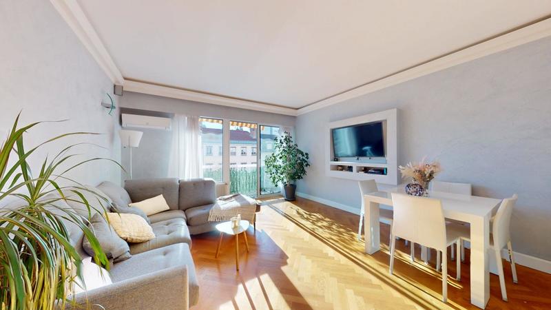 Appartement - 130 m² - 5 pièces