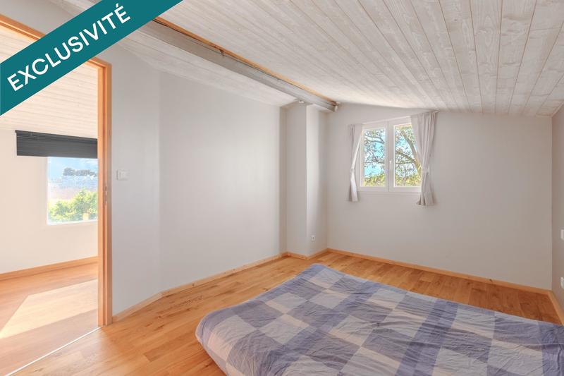 Maison - 440 m² - 11 pièces