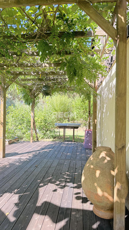 Propriété - 196 m² - 5 pièces