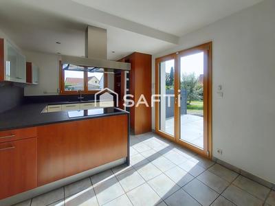 Maison - 138 m² - 6 pièces