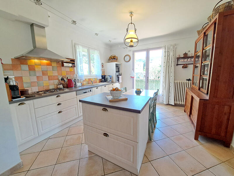 Maison - 125 m² - 6 pièces