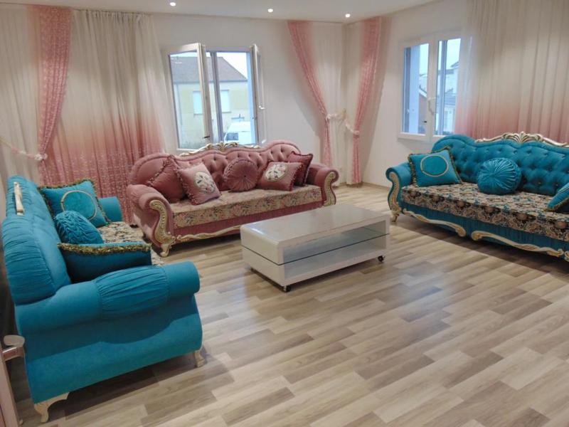 Maison - 145 m² - 9 pièces