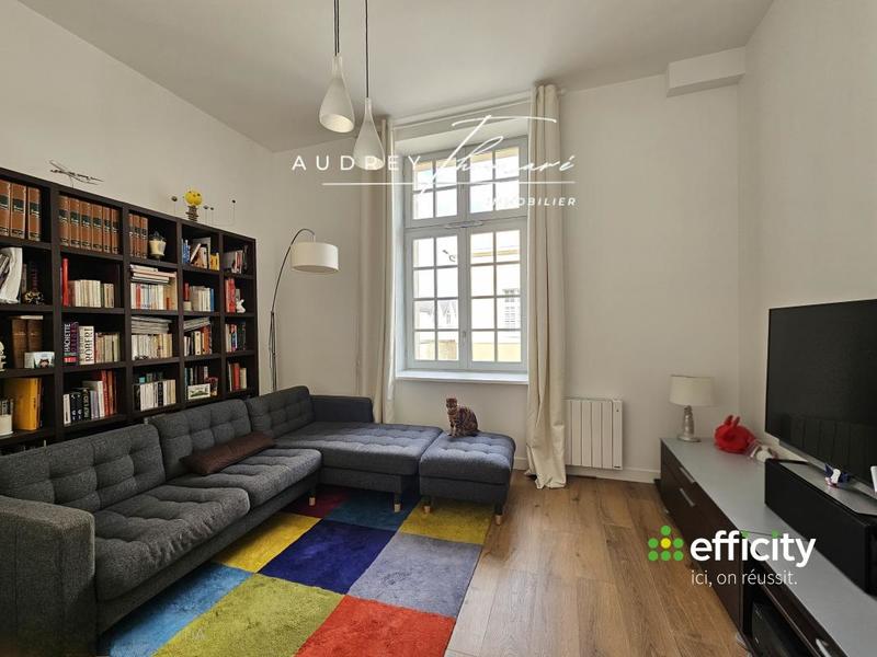 Appartement - 175 m² - 6 pièces