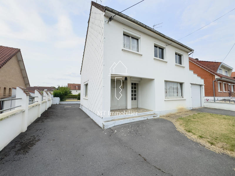 Maison - 97 m² - 6 pièces