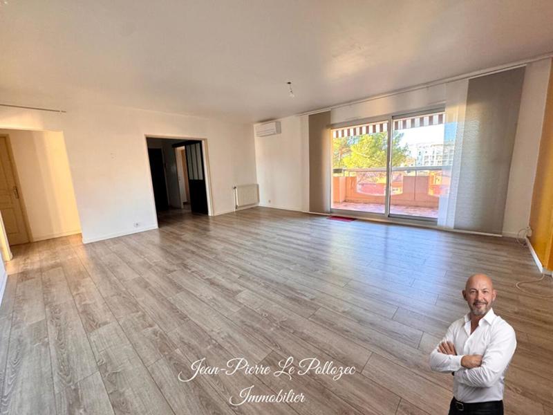 Appartement - 101 m² - 5 pièces