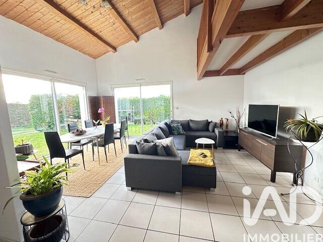 Maison - 120 m² - 5 pièces