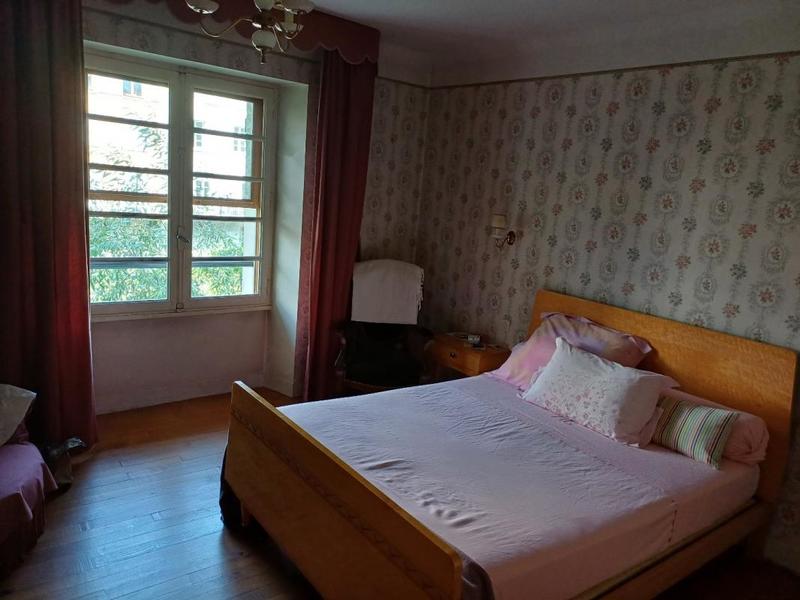 Maison - 134 m² - 9 pièces