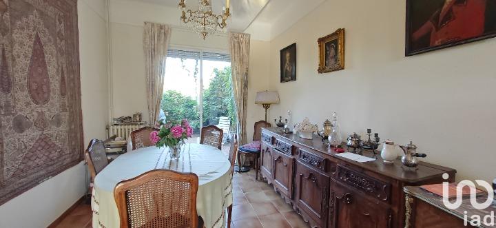 Maison - 307 m² - 14 pièces