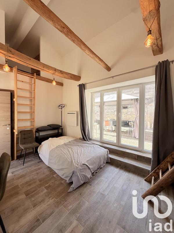 Maison - 200 m² - 8 pièces