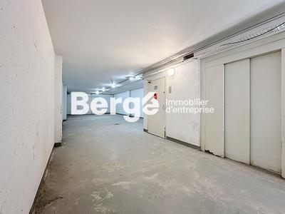 Local commercial - 296 m²